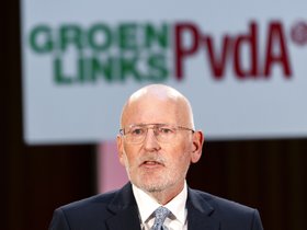 Lijsttrekker Frans Timmermans tijdens de presentatie van het concept-verkiezingsprogramma van GroenLinks-PvdA