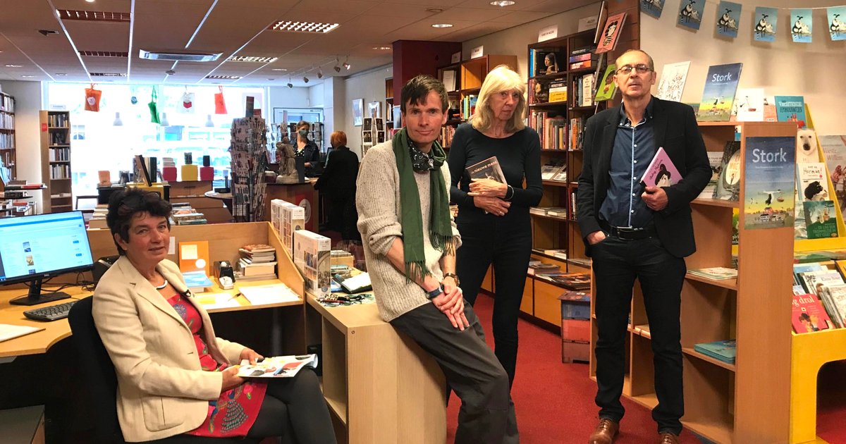 Samenwerken om de boekhandel te redden: in Bemmel en Arnhem zijn trouwe klanten nu mede-eigenaar
