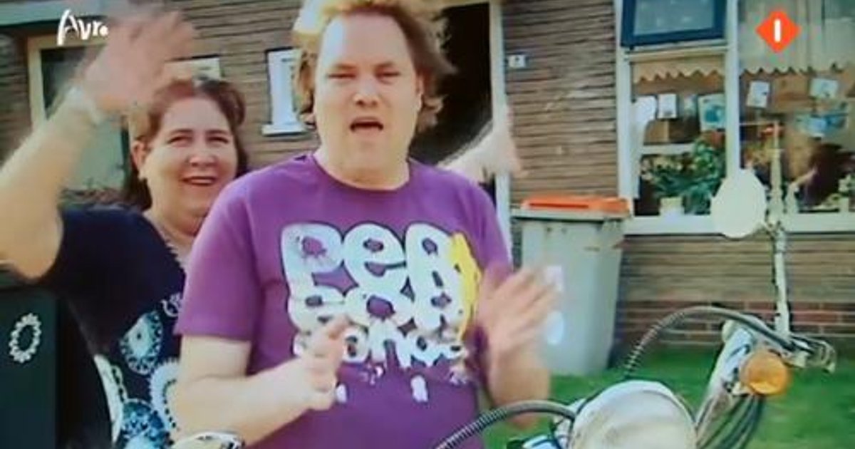 Wat is het geheim van zanger Rinus? | EenVandaag