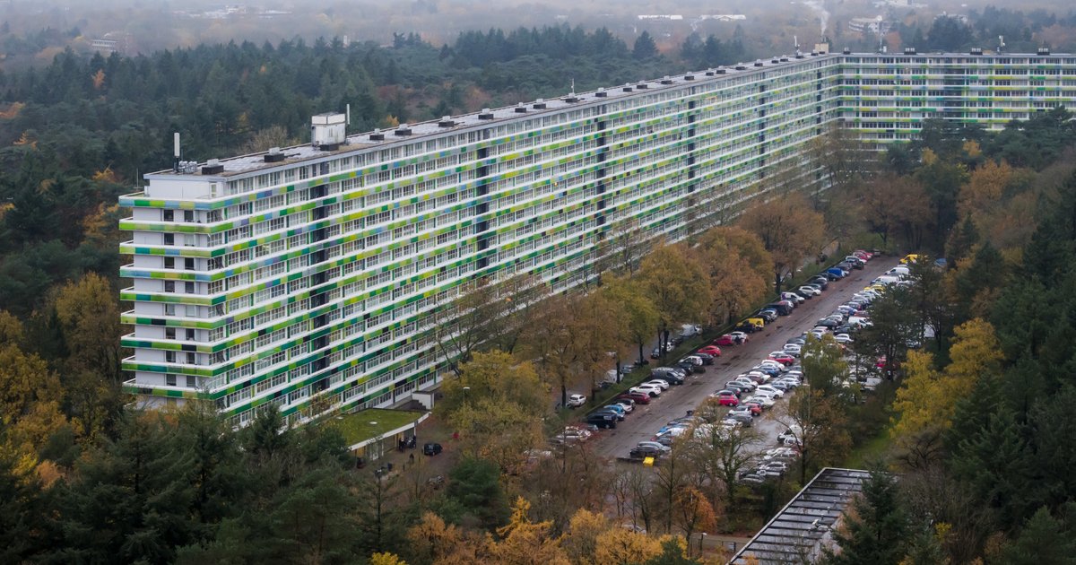 Galerijflats uit jaren 60 voldoen niet meer aan bouwnorm, zijn bewoners nog veilig? 'Heleboel rotte 