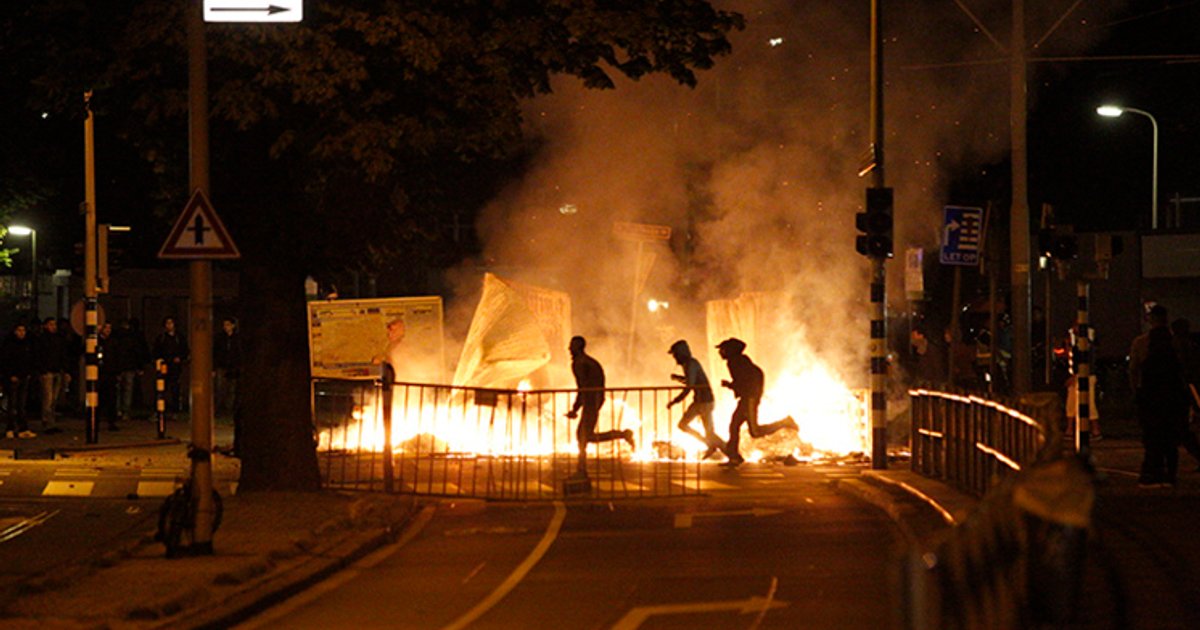 Rellen in Schilderswijk na dood Mitch Henriquez