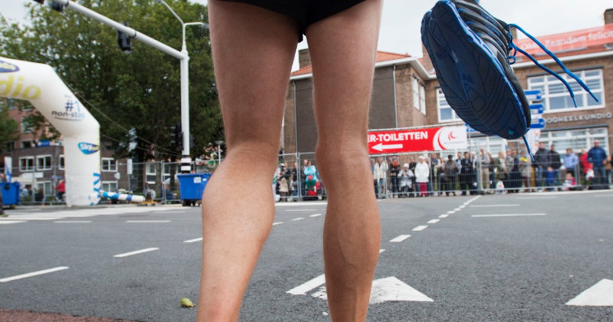 Op blote voeten lopen geneest heupklachten