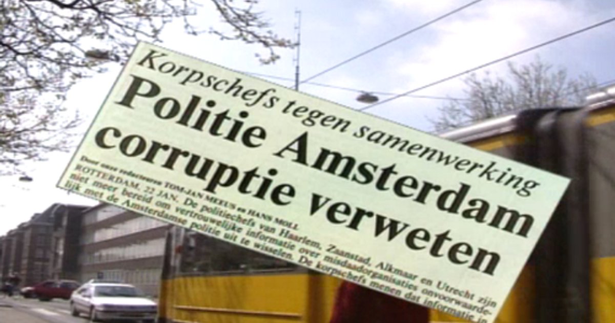 Corruptie bij de Amsterdamse politietop? | EenVandaag